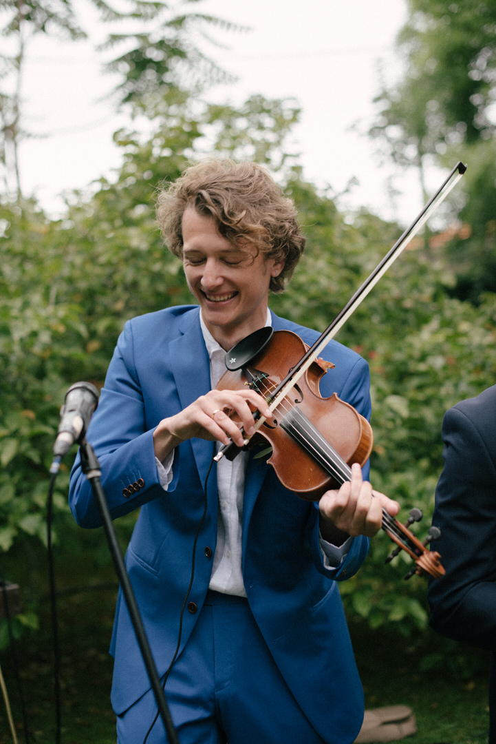 Matt NK Smith playing fiddle